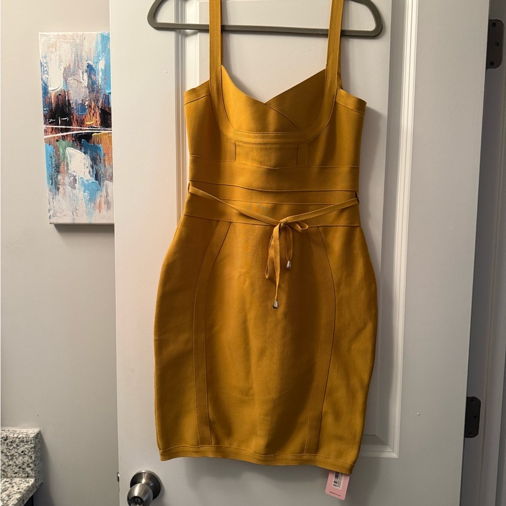 Beautiful Mustard Yellow Sleeveless Dress - Picture 1 of 3